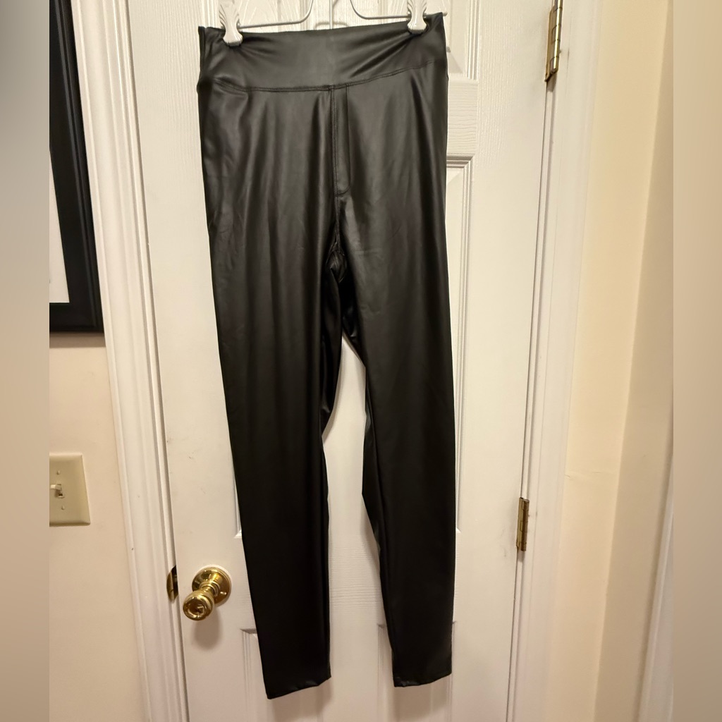 Offline By Aerie Real Luxe Faux Leather Leggings Large